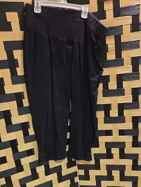 Motherhood Maternity Black Cropped Wide-Leg Maternity Pants